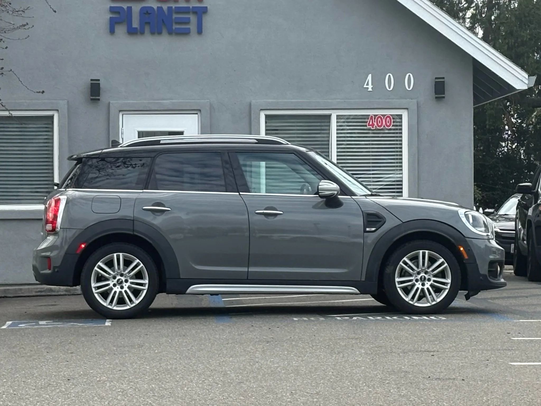 Used 2017 MINI Cooper Countryman FWD image 4