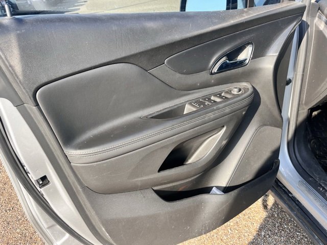 Used 2022 Buick Encore Preferred w/ Safety Package image 10