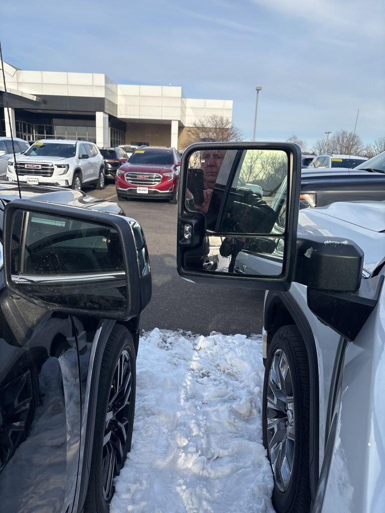 Used 2024 GMC Sierra 1500 Denali w/ Denali Reserve Package image 10