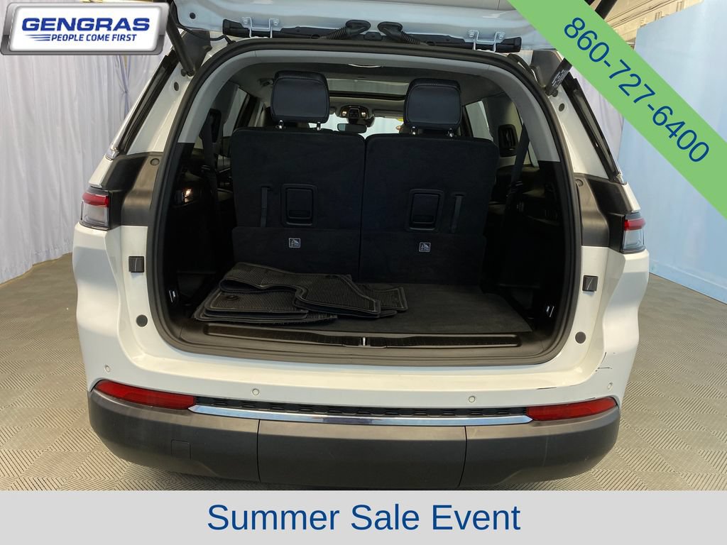 Used 2023 Jeep Grand Cherokee L Limited AWD/4WD image 35