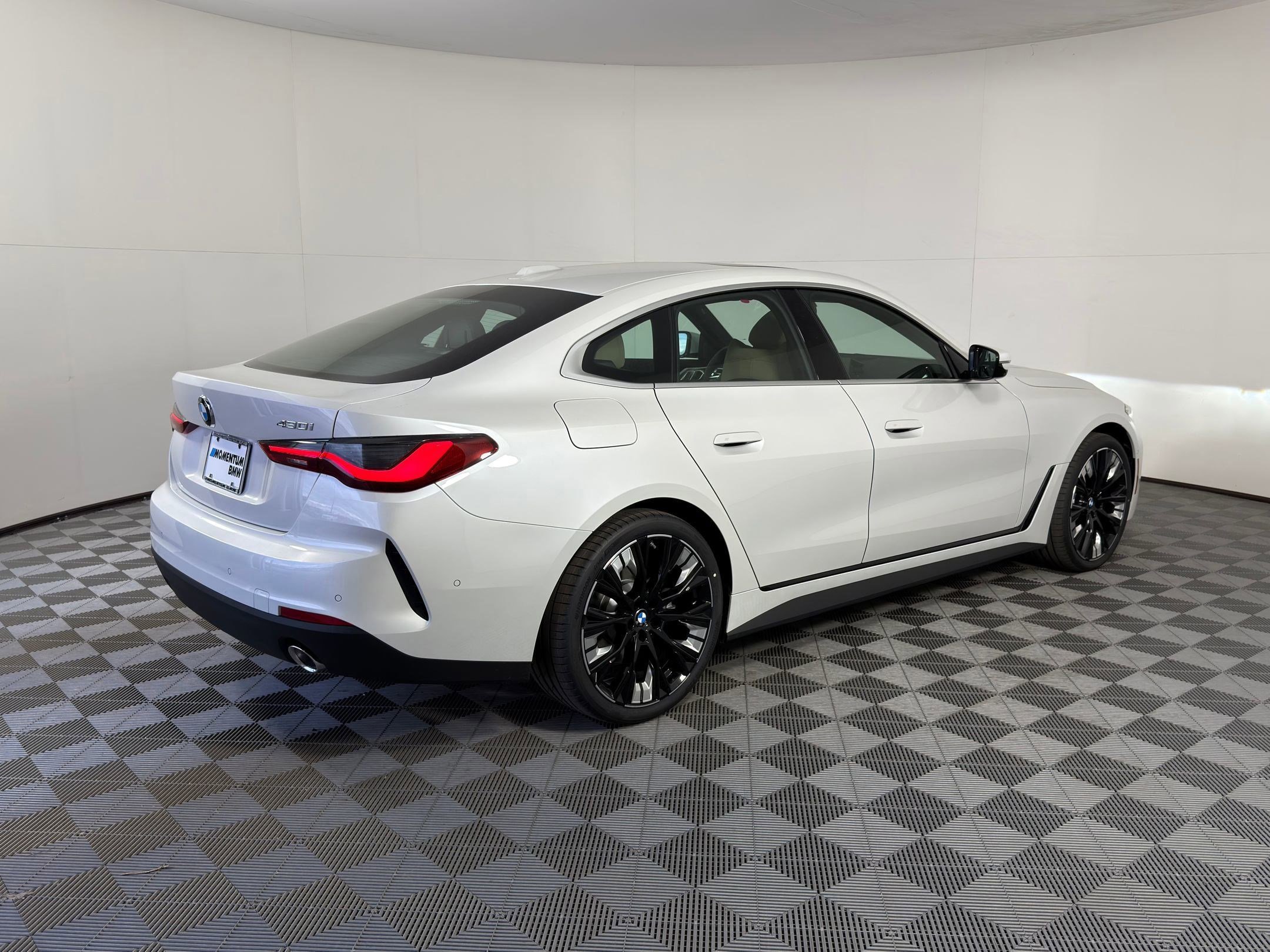 Used 2026 BMW 430i RWD image 7