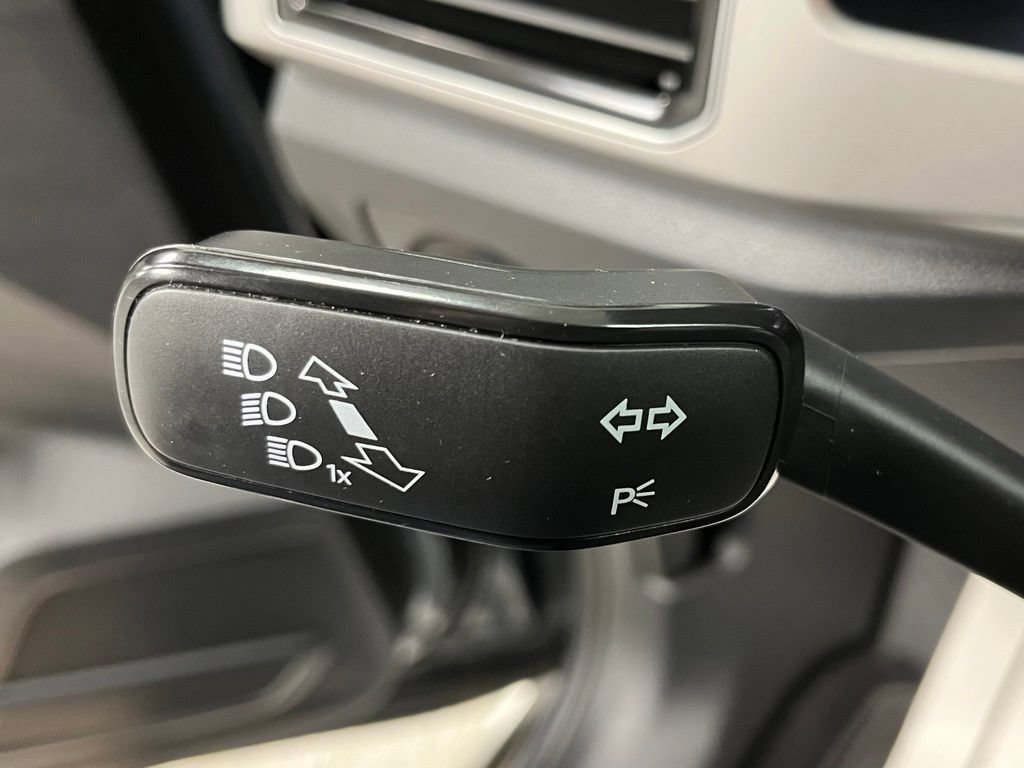 Used 2019 Volkswagen Atlas SEL Premium AWD/4WD image 28