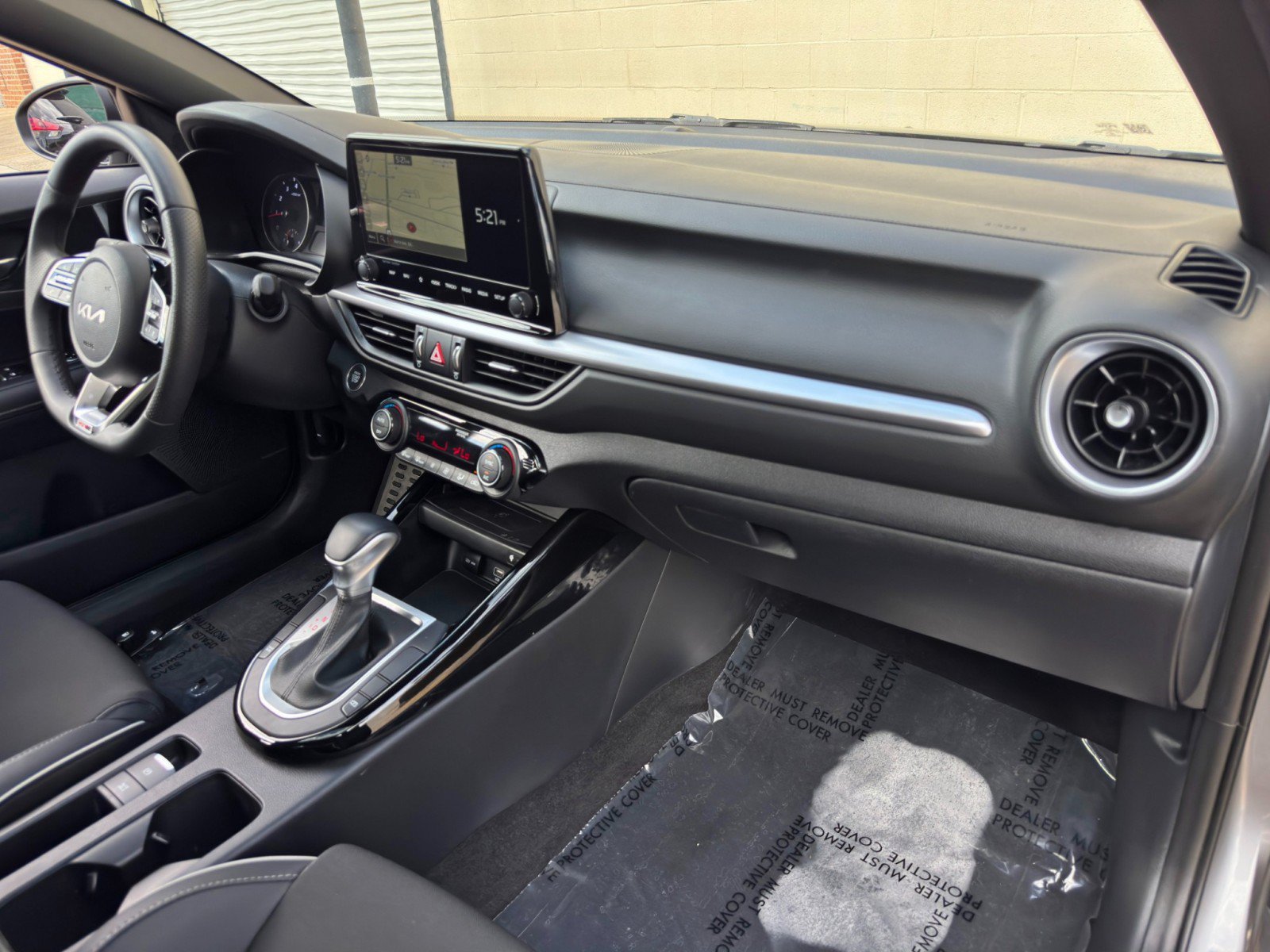 Used 2024 Kia Forte GT-Line w/ GT-Line Premium Package FWD image 14