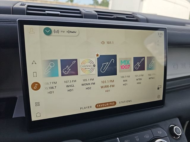 Used 2025 Land Rover Defender 110 S AWD/4WD image 24