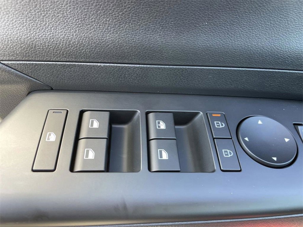 New 2026 Hyundai Kona SE image 22