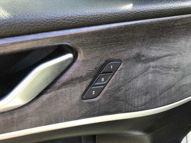 Used 2023 Jeep Grand Cherokee Limited image 4