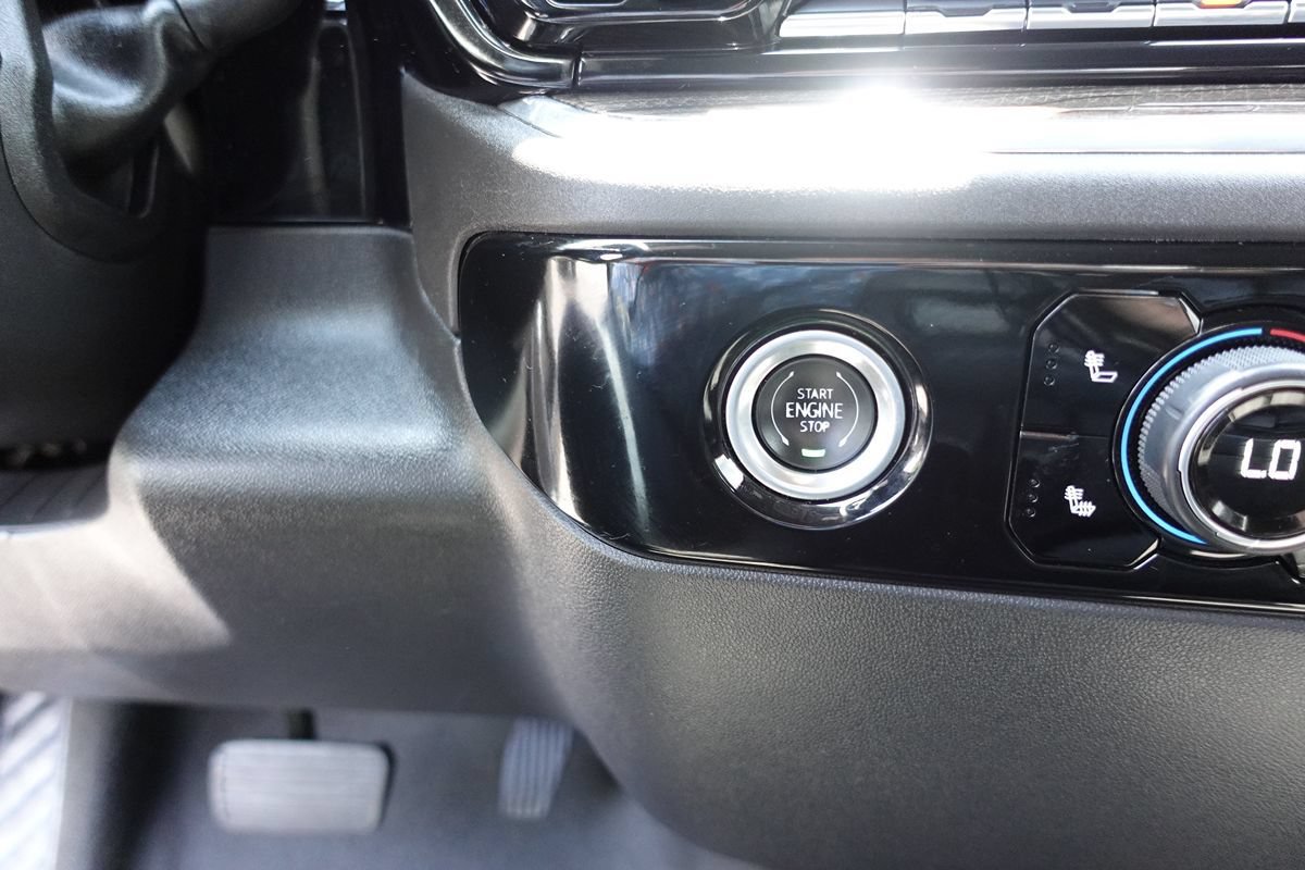 Used 2024 Chevrolet Silverado 1500 LT AWD/4WD image 44