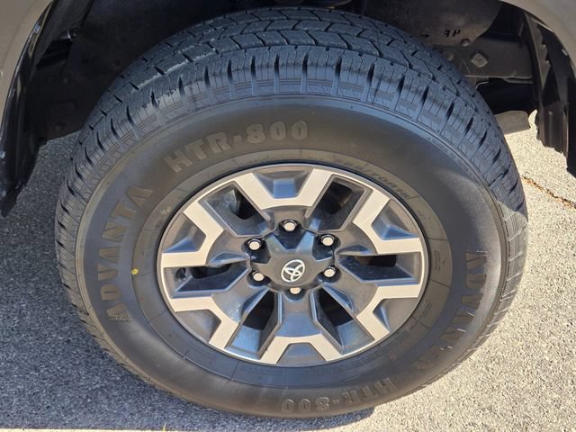 Used 2023 Toyota Tacoma TRD Off-Road AWD/4WD image 13