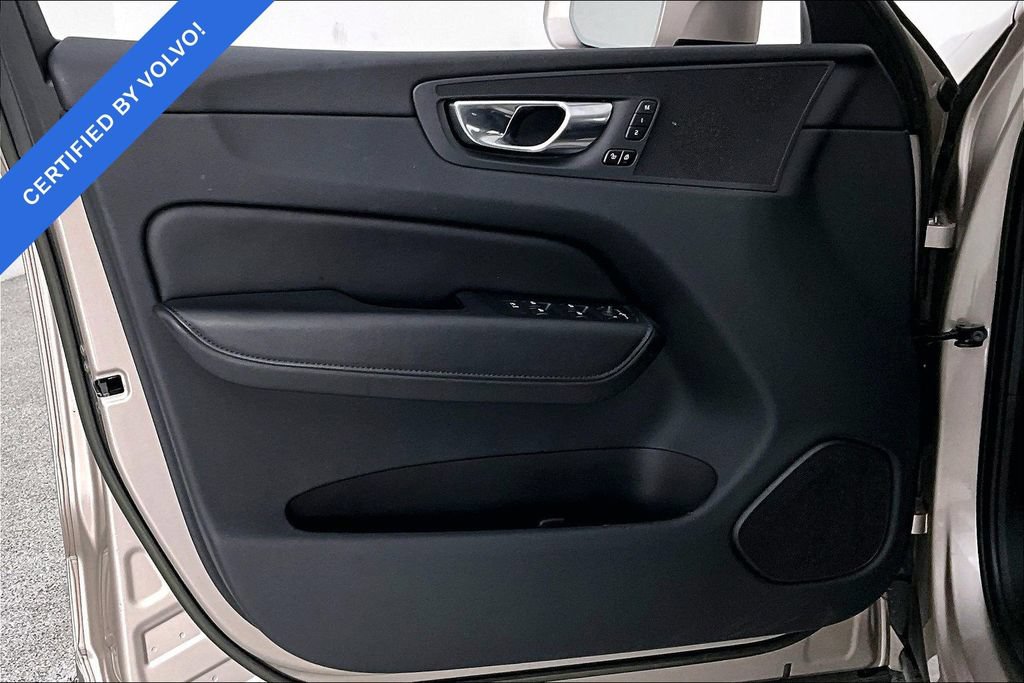 Certified 2023 Volvo XC60 B5 Plus w/ Protection Package Premier FWD image 22