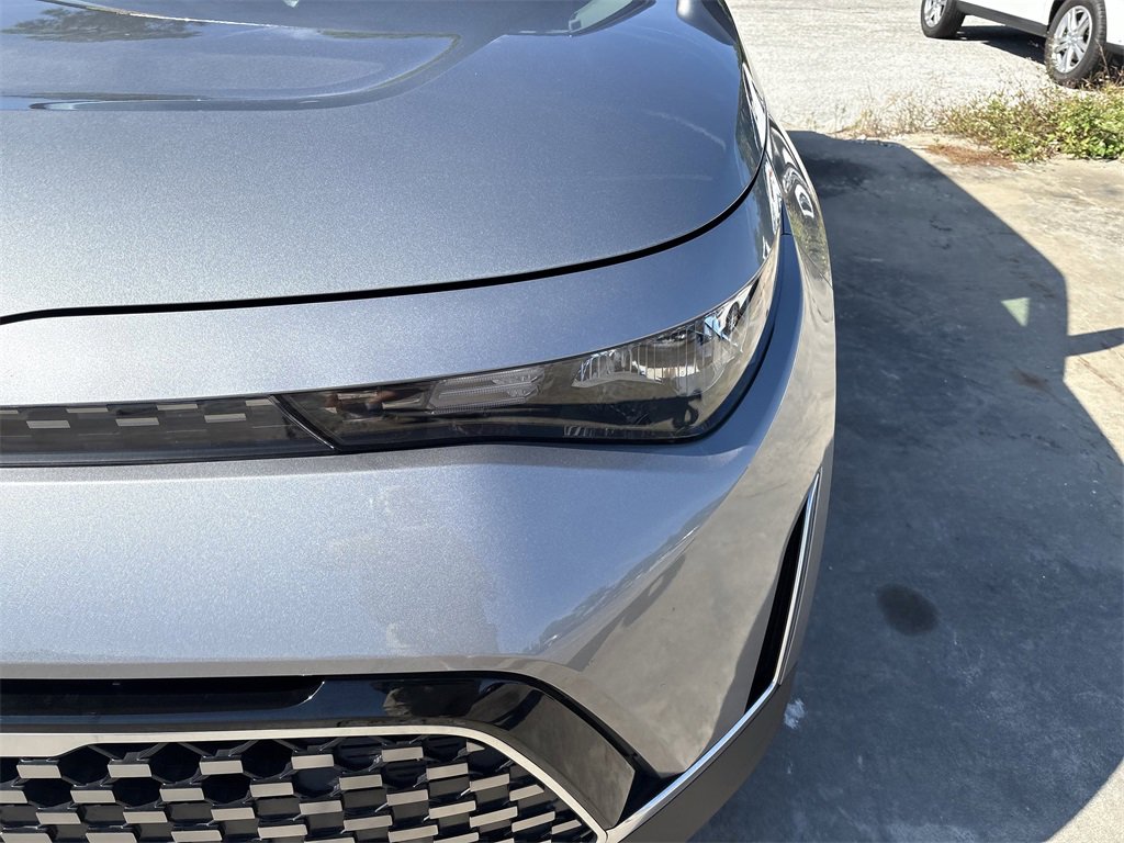 Certified 2025 Kia Soul EX image 12