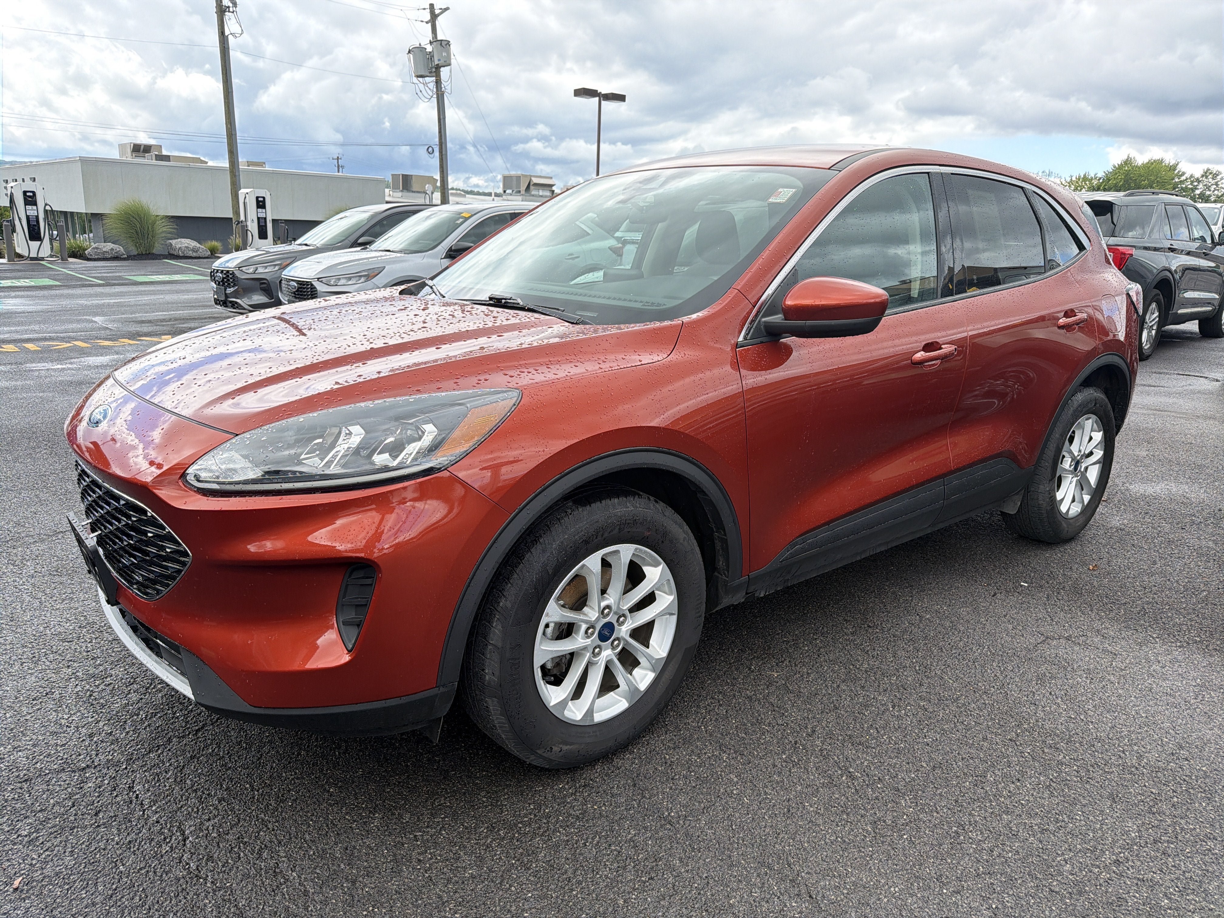 Used 2020 Ford Escape SE AWD/4WD image 4