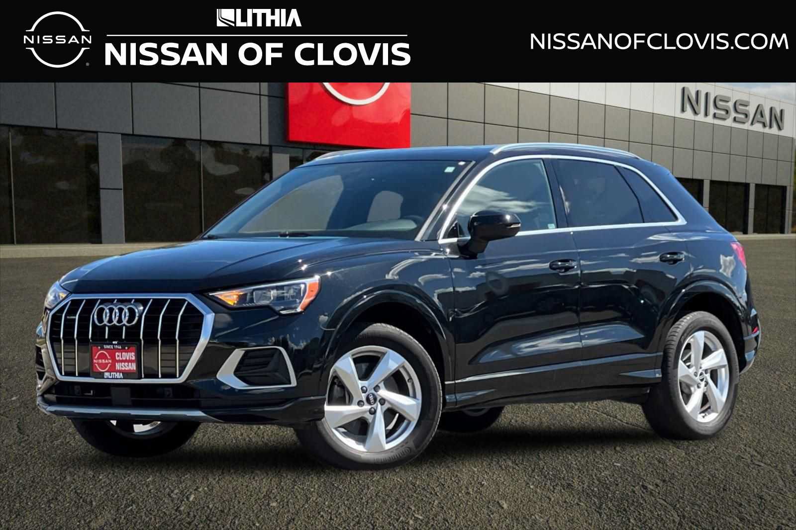 Used 2022 Audi Q3 2.0T Premium w/ Convenience Package AWD/4WD image 1