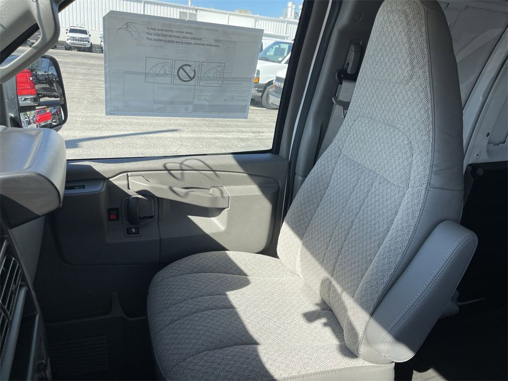 New 2025 Chevrolet Express 2500 w/ Driver Convenience Package image 13