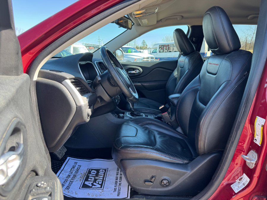 Used 2014 Jeep Cherokee Trailhawk w/ Leather Interior Group AWD/4WD image 15