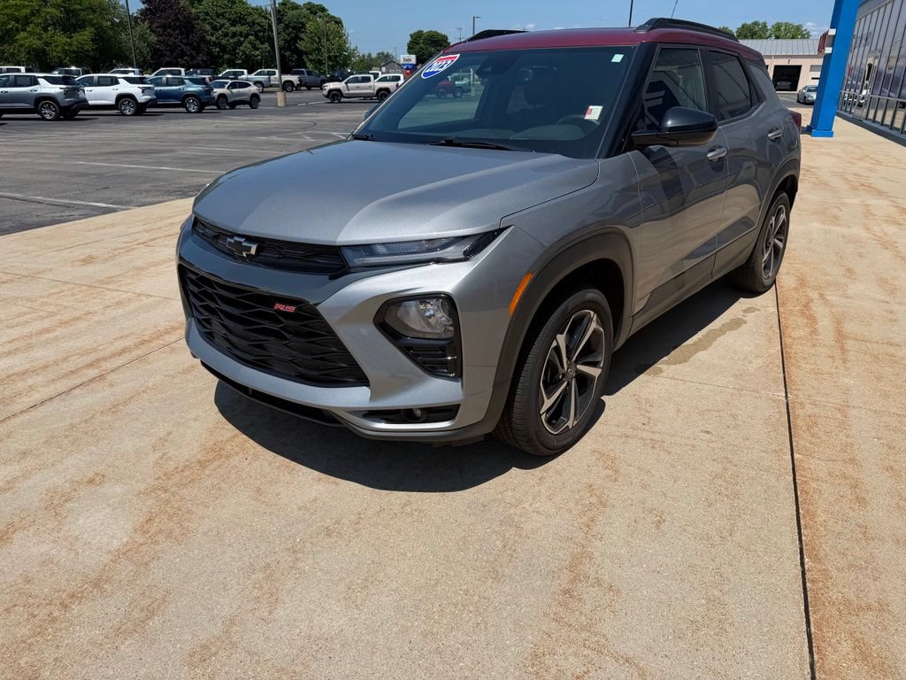Used 2023 Chevrolet TrailBlazer RS w/ Sun and Liftgate Package AWD/4WD image 7