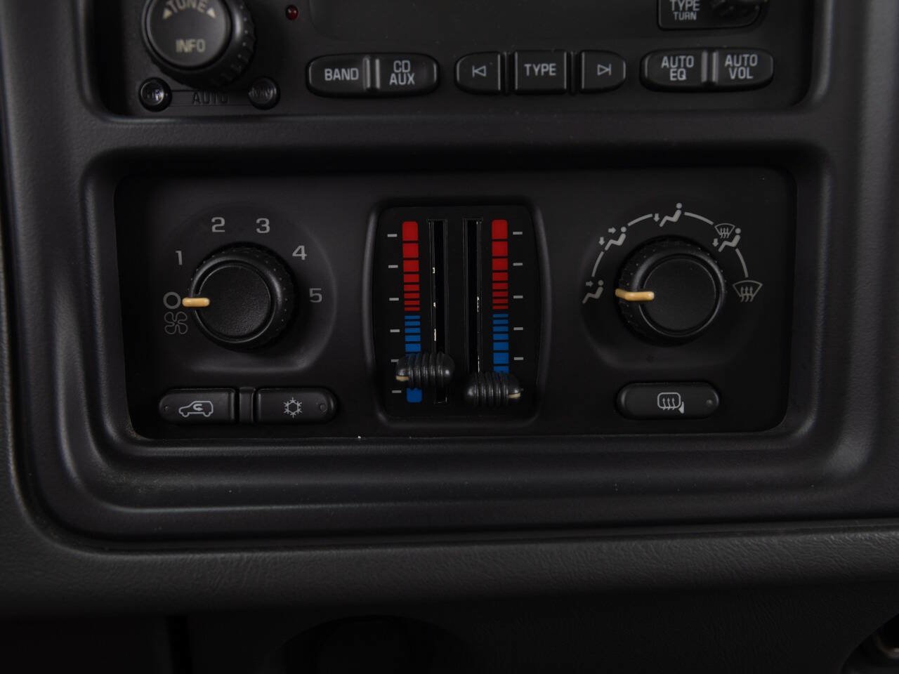Used 2007 GMC Sierra 3500 SLE w/ Heavy-Duty Power Package RWD image 36