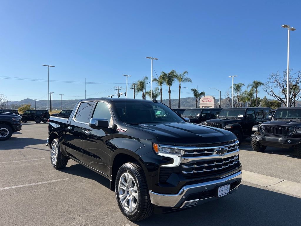 Used 2023 Chevrolet Silverado 1500 LTZ image 2