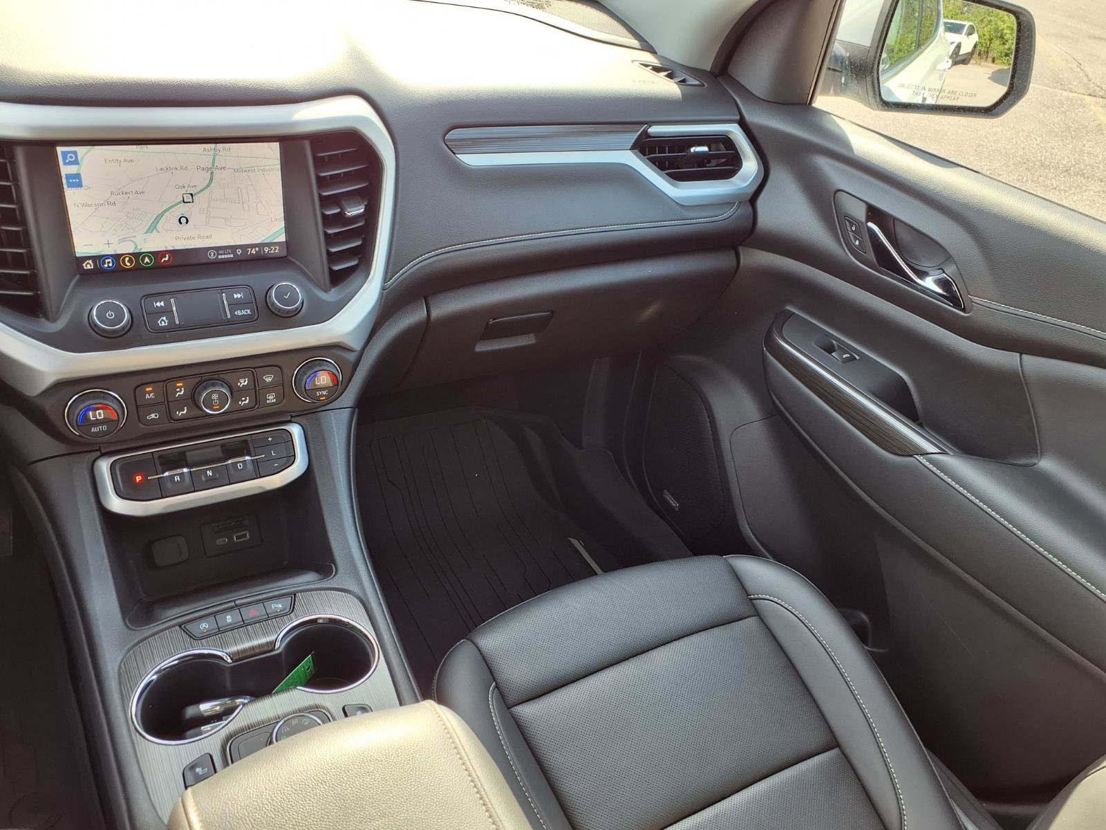 Used 2023 GMC Acadia SLT w/ LPO, Floor Liner Package AWD/4WD image 4