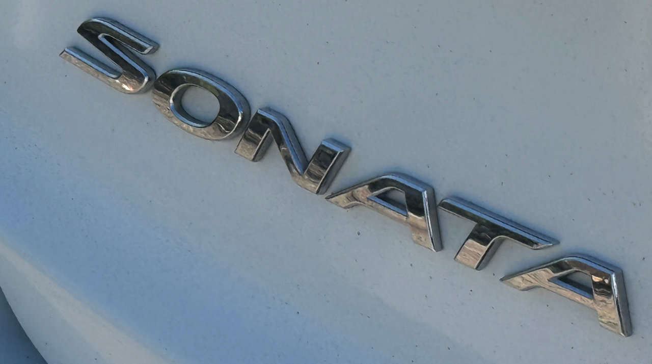 Used 2016 Hyundai Sonata Limited w/ Option Group 04 image 52