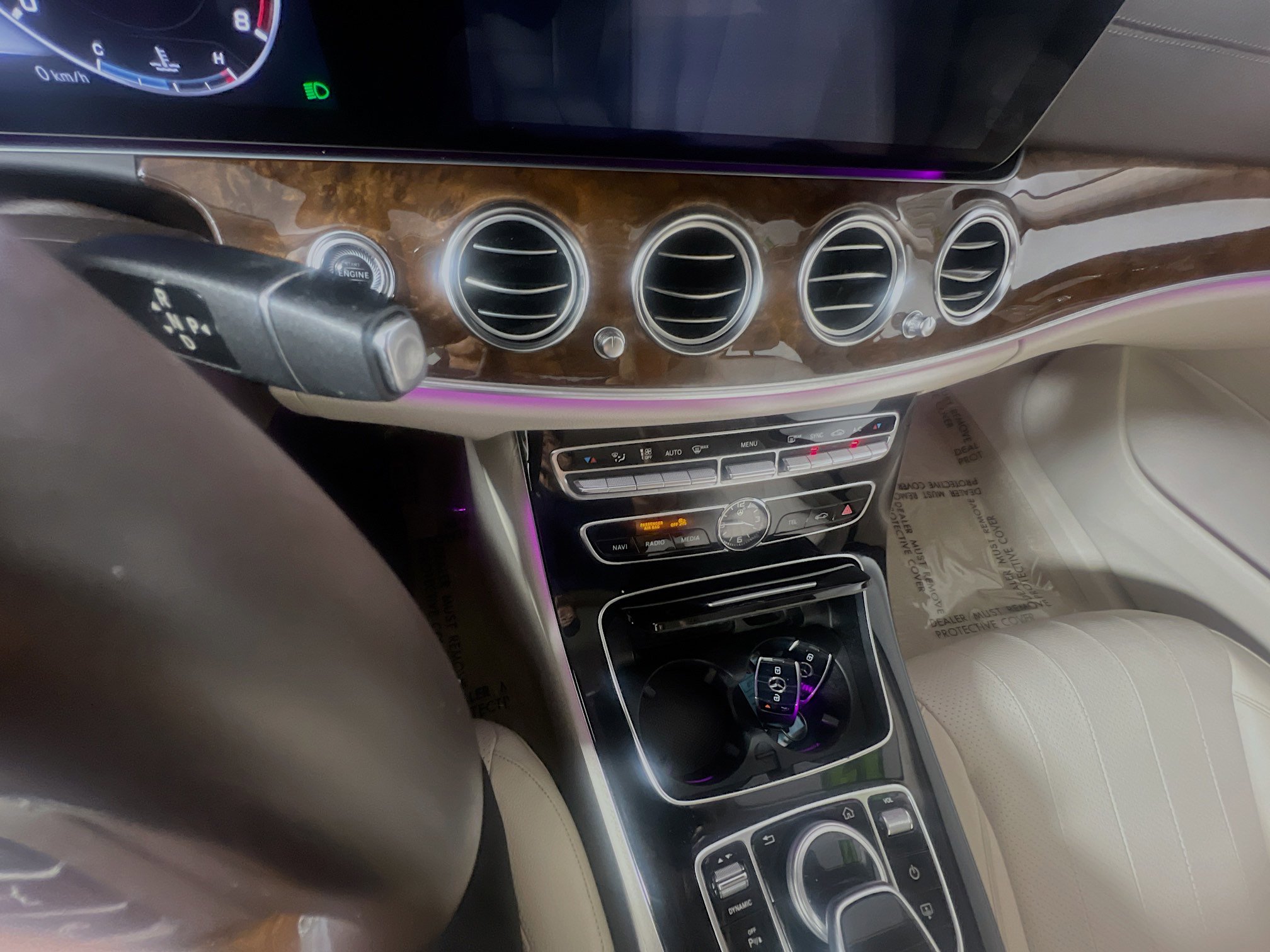 Used 2017 Mercedes-Benz E 300 4MATIC image 25