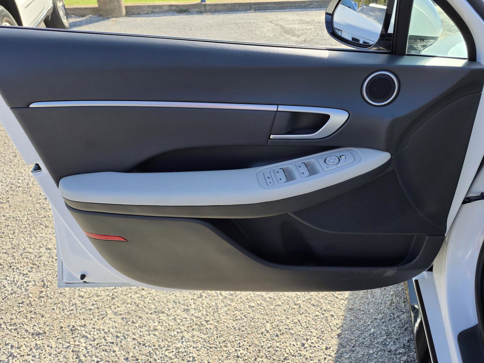 Used 2026 Hyundai Sonata SEL FWD image 16