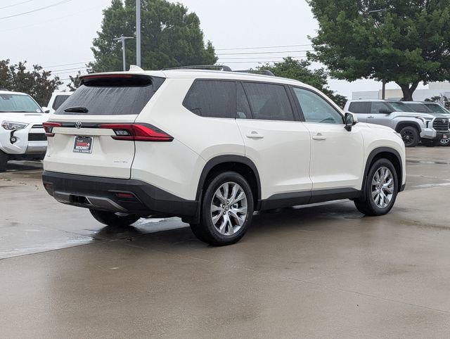 Used 2024 Toyota Grand Highlander AWD image 5