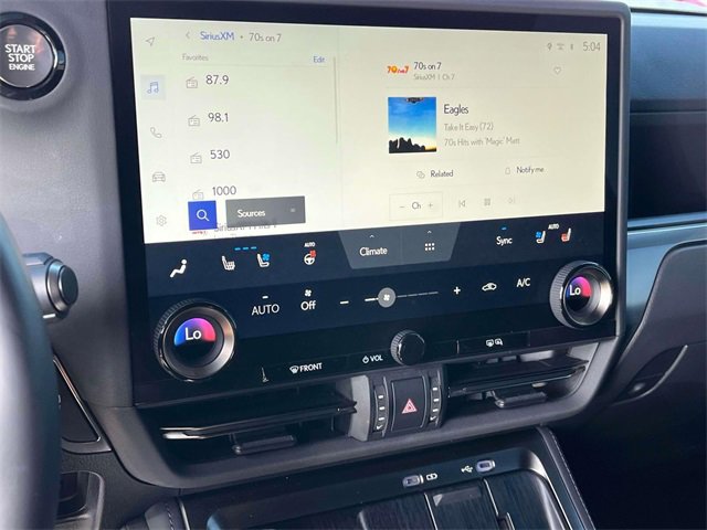 Used 2024 Lexus GX 550 image 33