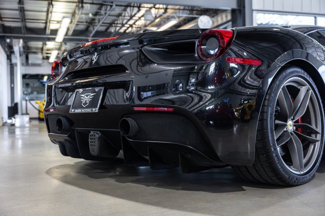 Used 2019 Ferrari 488 GTB RWD image 50
