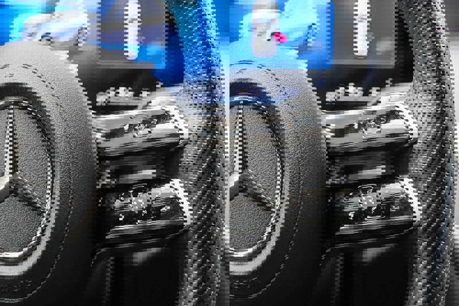 Certified 2025 Mercedes-Benz GLC 350e 4MATIC image 19