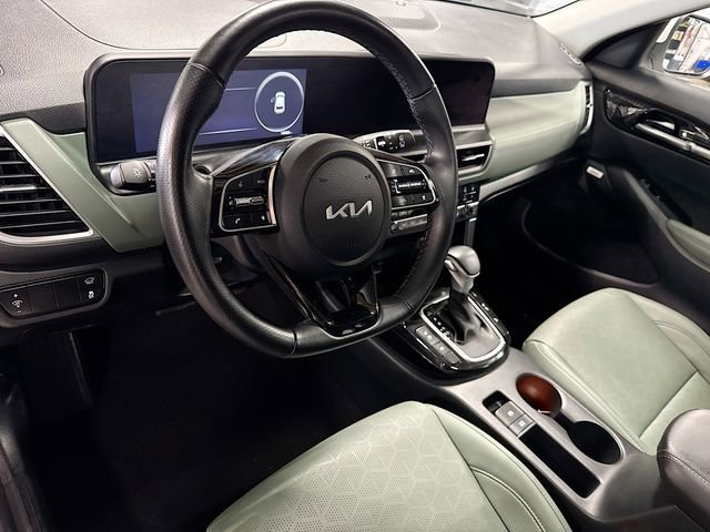 Used 2024 Kia Seltos SX w/ SX Sunroof Package AWD/4WD image 9
