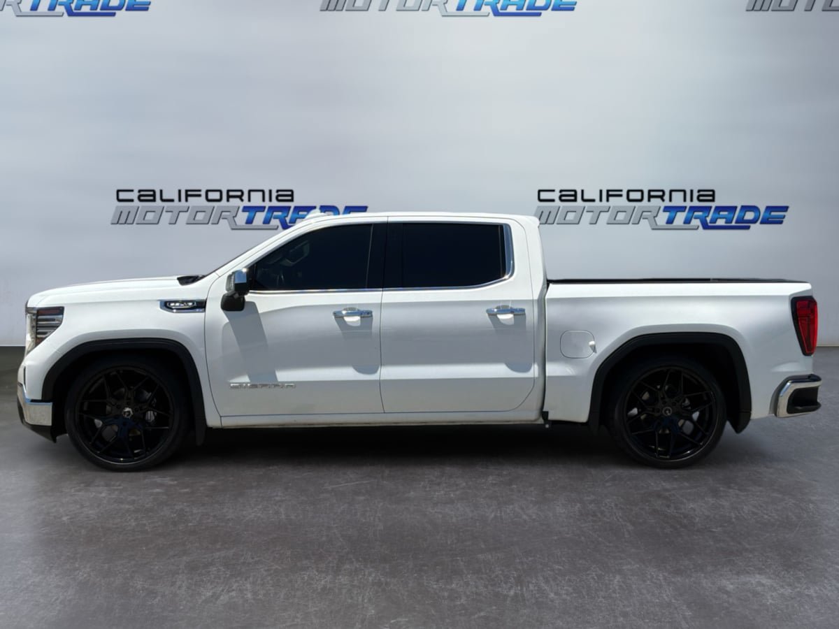 Used 2024 GMC Sierra 1500 SLT RWD image 8