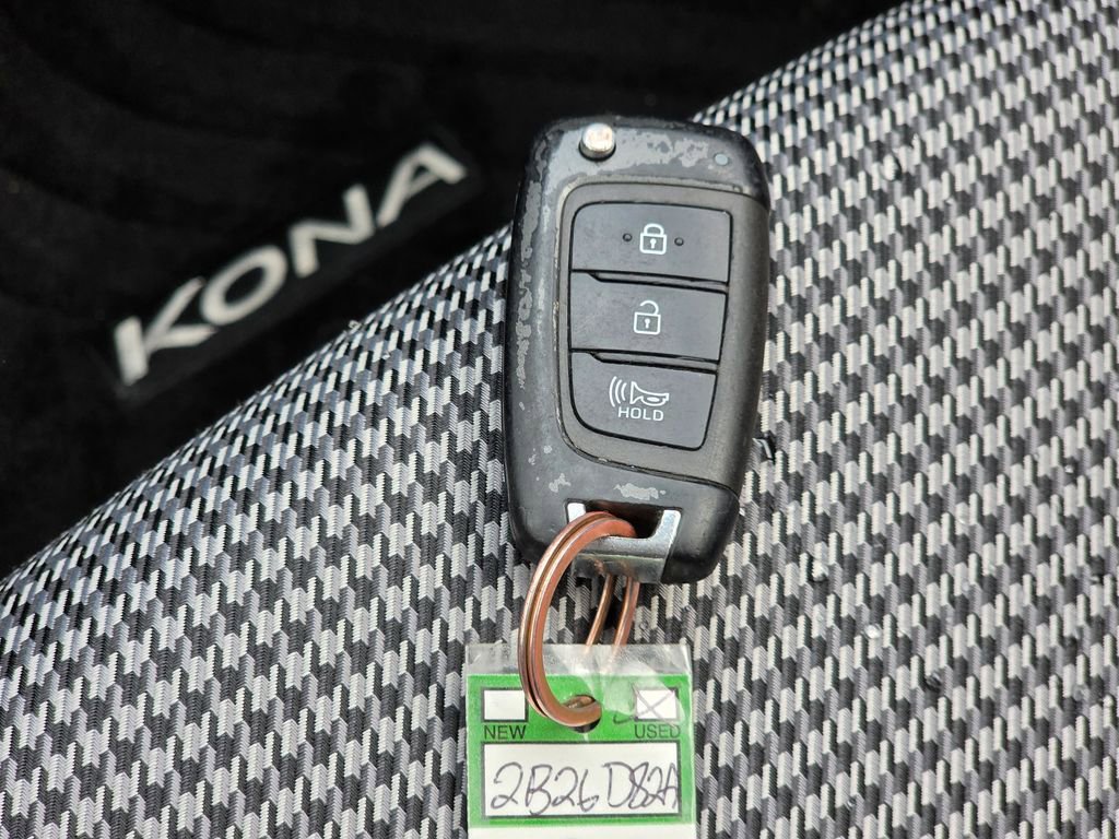 Used 2022 Hyundai Kona SE AWD/4WD image 32