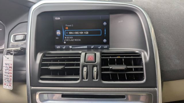 Used 2015 Volvo XC60 3.2 Platinum image 34