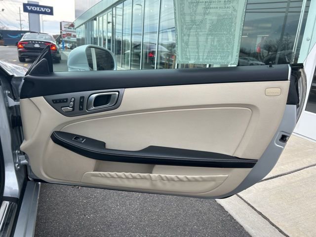 Used 2017 Mercedes-Benz SLC 300 image 13