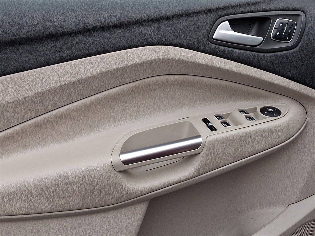 Used 2016 Ford Escape Titanium w/ Equipment Group 301A image 13