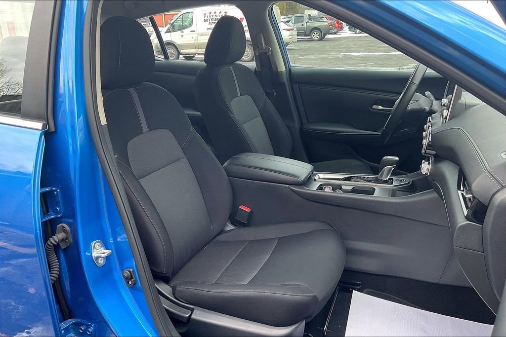 Used 2024 Nissan Sentra SV w/ All-Weather Package image 7