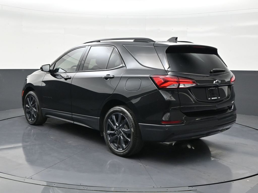 Used 2024 Chevrolet Equinox RS image 3