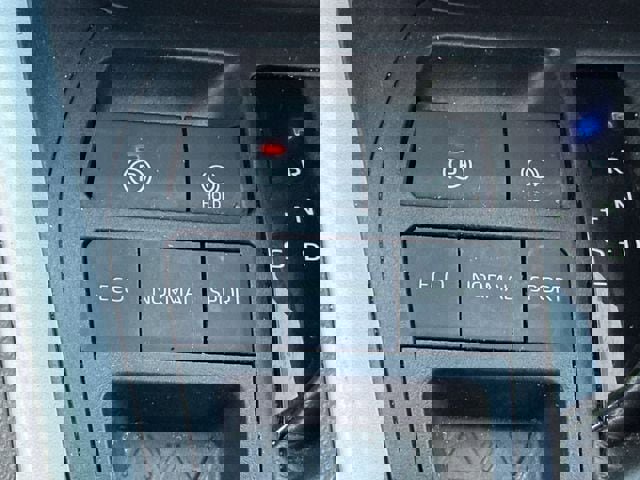 Used 2021 Toyota RAV4 XLE Premium image 21