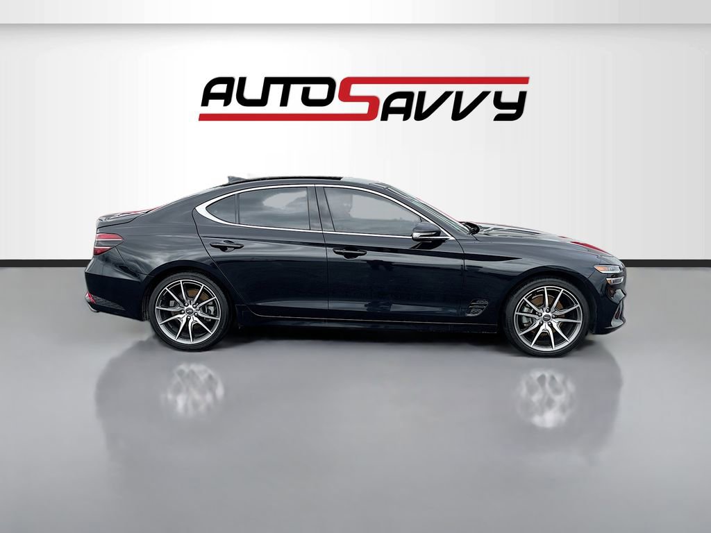 Used 2023 Genesis G70 2.0T image 8
