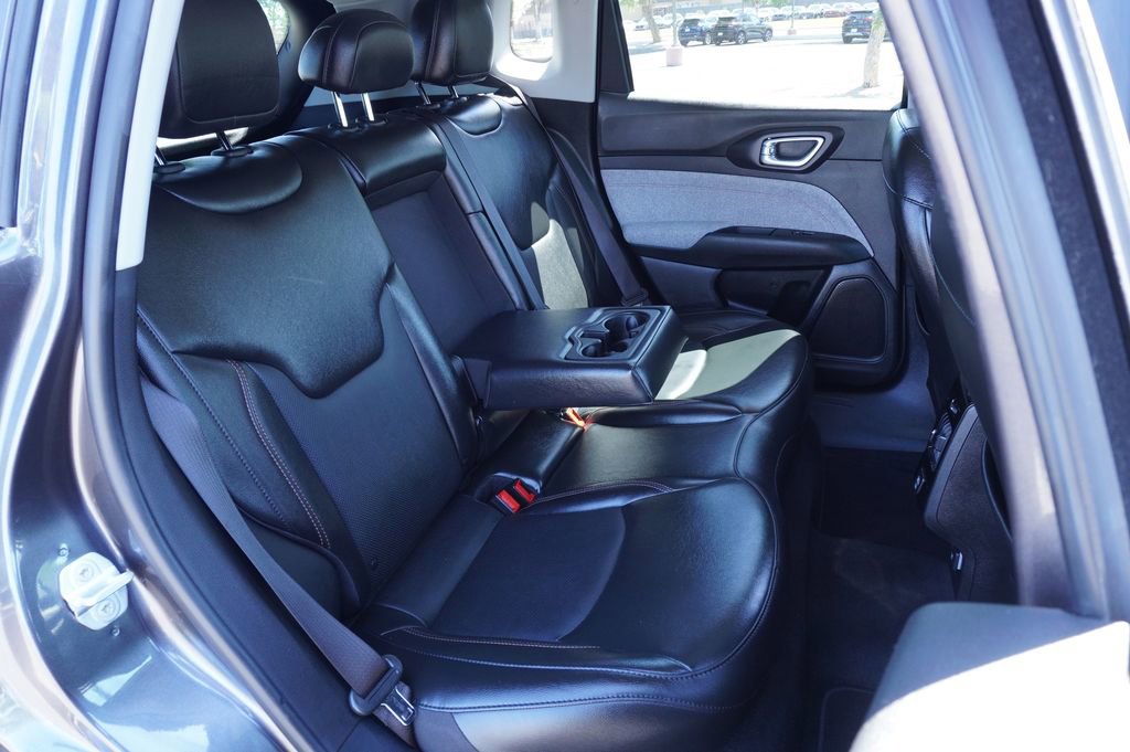 Used 2022 Jeep Compass Latitude image 9