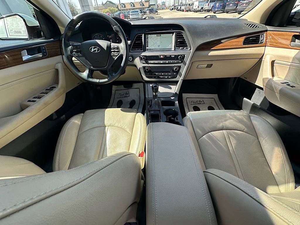 Used 2015 Hyundai Sonata Limited w/ Option Group 05 image 21