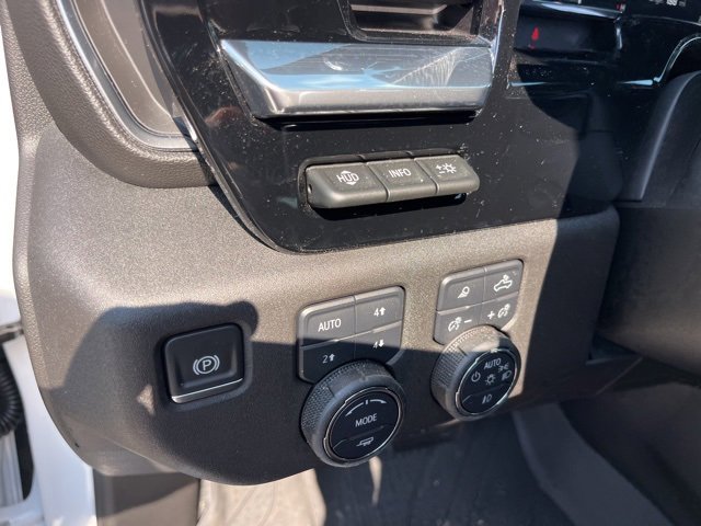 Used 2025 Chevrolet Silverado 1500 High Country w/ Technology Package image 22