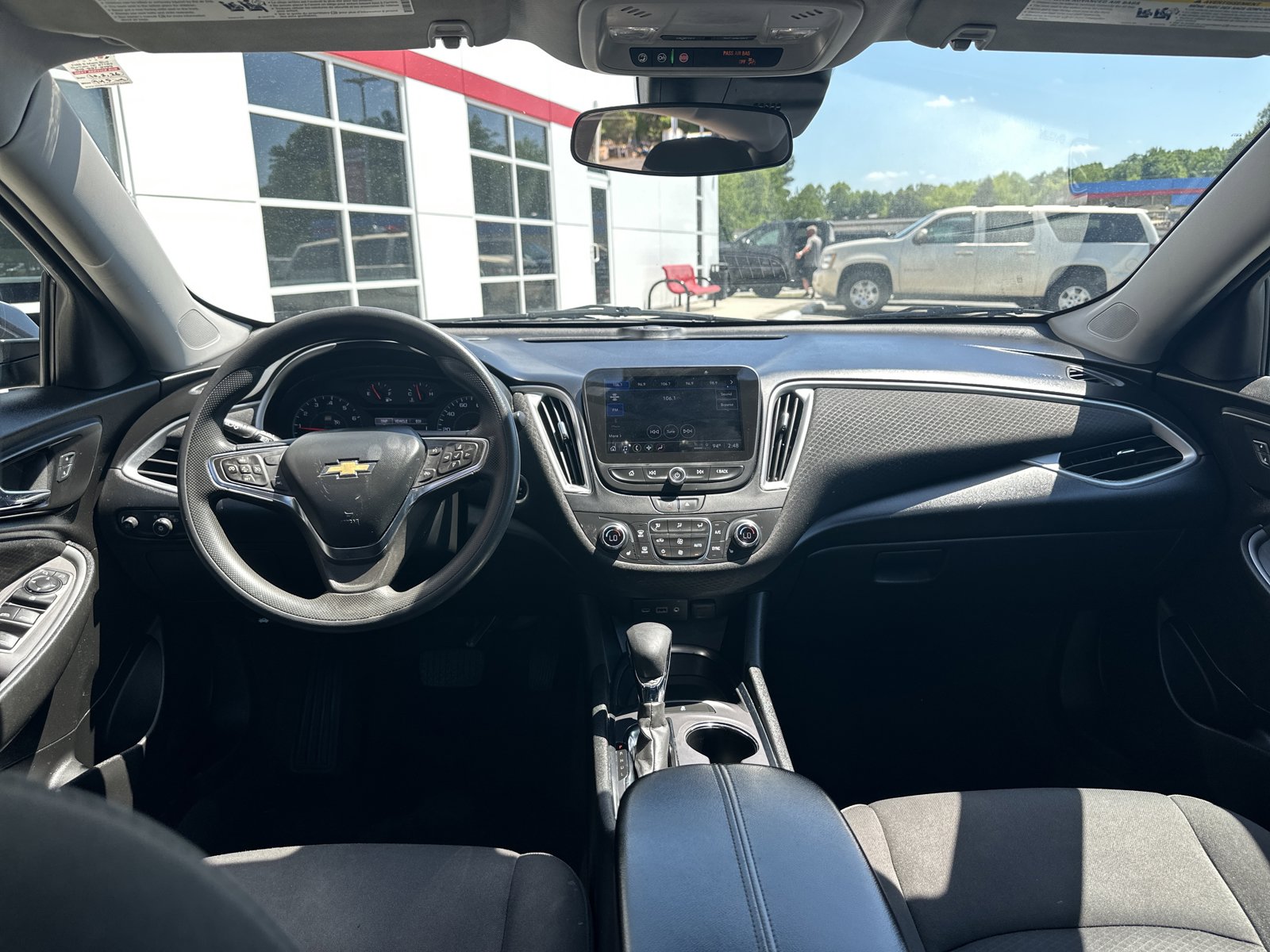 Used 2023 Chevrolet Malibu LT FWD image 21