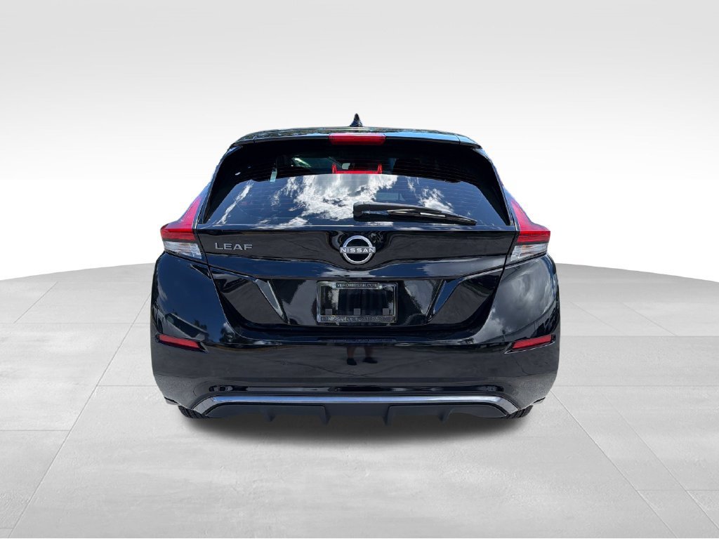 Used 2023 Nissan Leaf S FWD image 7