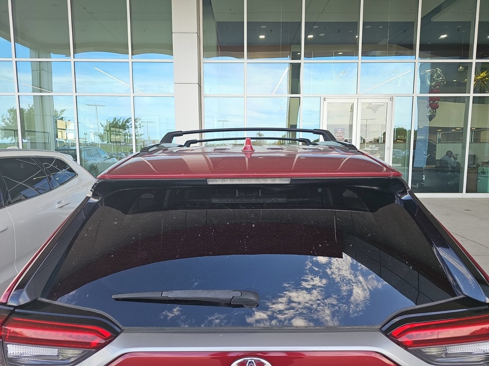 Used 2019 Toyota RAV4 Limited FWD image 19