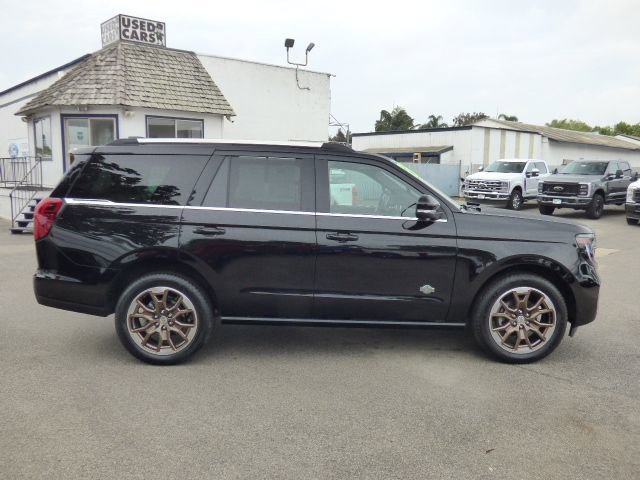 Used 2025 Ford Expedition King Ranch image 2