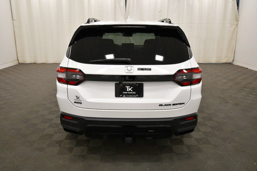 New 2026 Honda Pilot Black Edition image 6