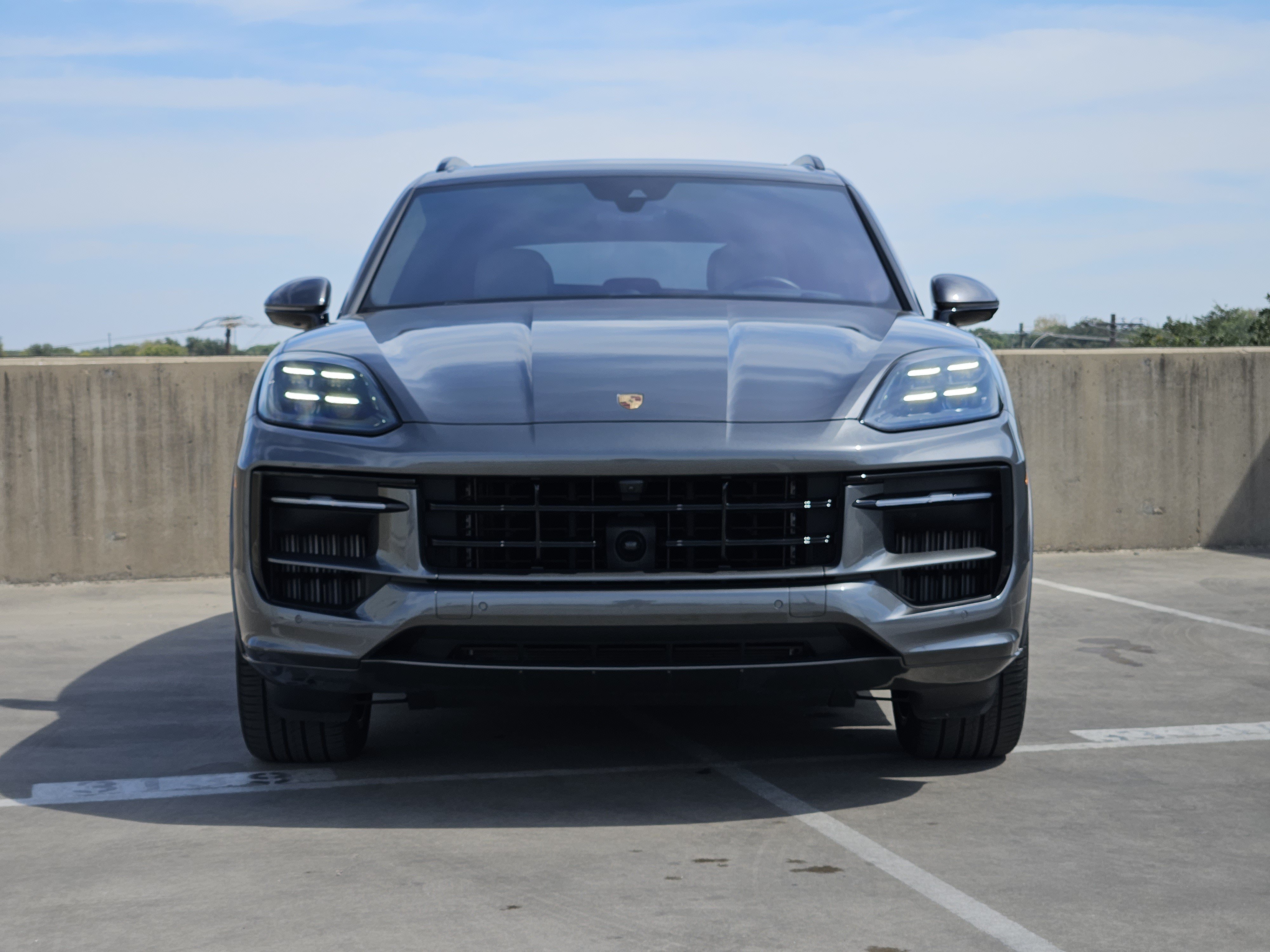 Certified 2025 Porsche Cayenne GTS AWD/4WD image 11
