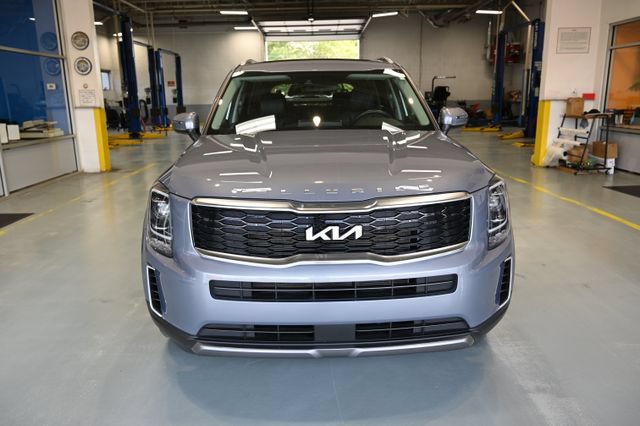 Used 2022 Kia Telluride S AWD/4WD image 2