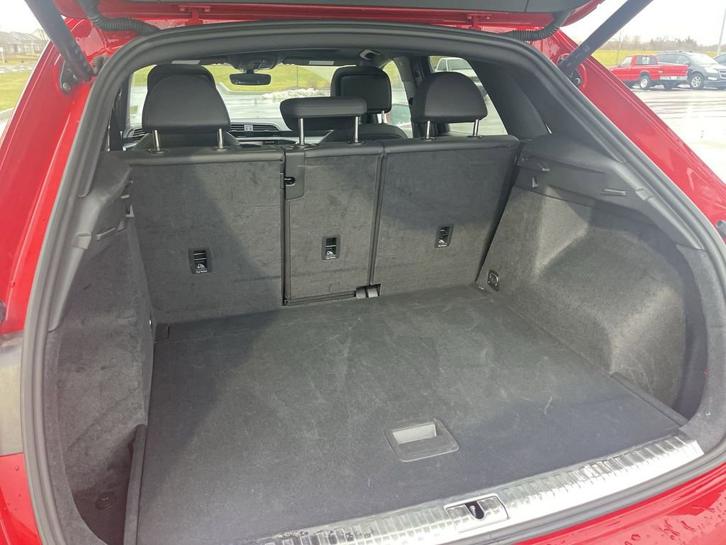 Used 2025 Audi Q3 2.0T Premium image 15